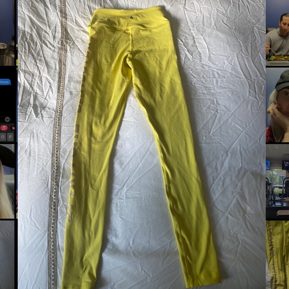 Spiritual gangster high waist seamless leggings with logo on the leg barely worn - Picture 2 of 8